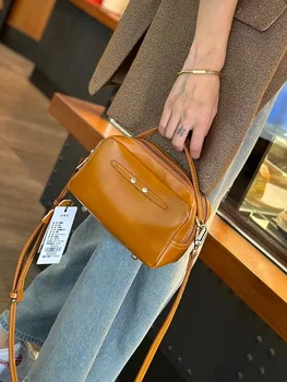 Женская сумочка из натуральной кожи 2023 Маленькая квадратная сумка нового стиля Маленькая сумка-подушка в стиле ретро для женщин Сумка через плечо для женщин