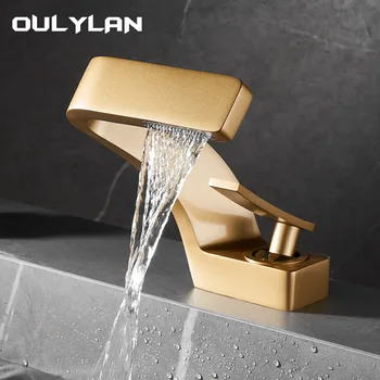 Латунный смеситель для раковины Роскошный золотой креативный водопад Домашний смеситель Кран для мытья горячей и холодной ванной комнаты Полностью медный