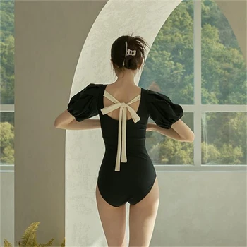  Новый сексуальный слитный купальник с короткими рукавами Женский сплошной черный купальник с бантом Ремешки Стринги Монокини Купальный костюм с открытой спиной 2024 Mujer