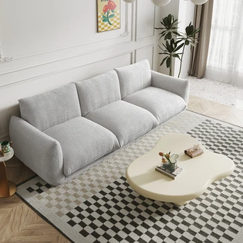 Тканевый диван в кремовом стиле, небольшая гостиная, три человека в прямом ряду, минималистичный хлебный диван